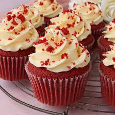 Red Velvet Cupcake (6 Pieces)