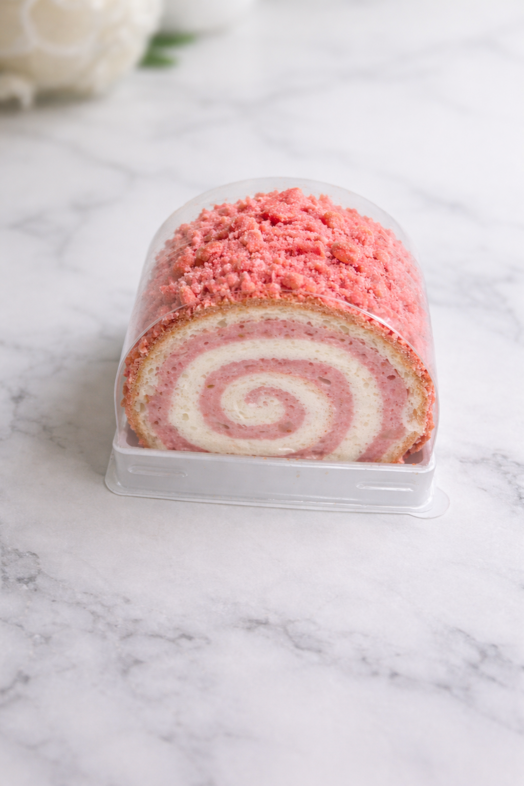 Strawberry SwissRoll-9 pieces