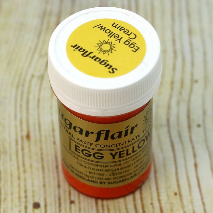 Egg Yellow Cream Sugarflair Spectral Paste 25g